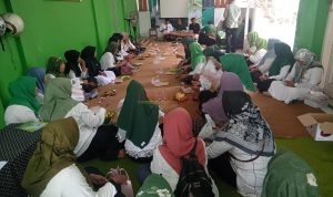 Anggota DPRD Kabupaten Mojokerto dari Fraksi PKB Abdul Hakim, SH.I, MH, saat mengelar RESES Tahap II tahun 2023 dikediamannya