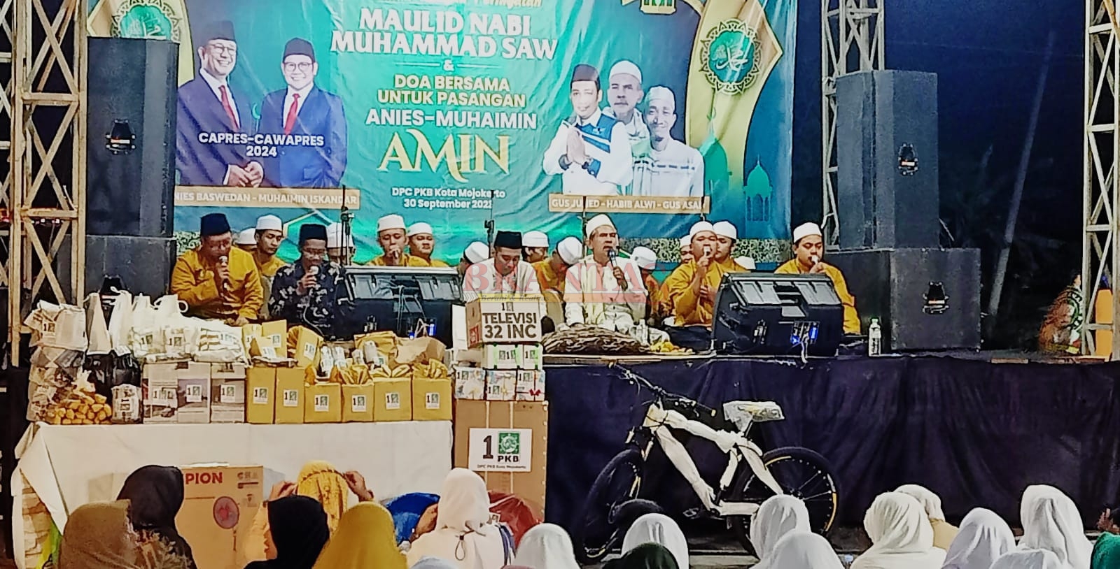 PKB Bersholawat dihadiri oleh KH. Asaddudin Pengasuh Majelis Taklim Reboan Masjid Alun alun Kota Mojokerto