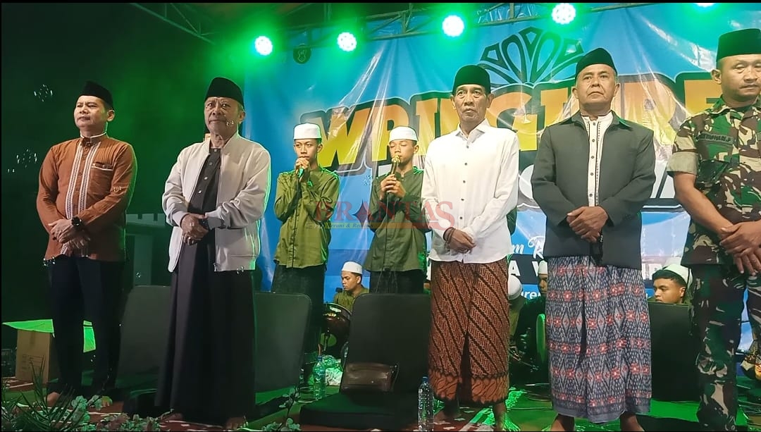 Wringinrejo BERSHOLAWAT dalam rangka RUWAH DESA WRINGINREJO