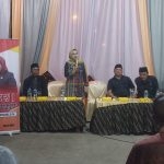 Ketua Fraksi PDI-P DPRD Kabupaten Mojokerto Ibu Nurida Lukitasari, S.Pd, Saat RESES didampingi Suaminya Kades Talunblandong Anton Suprapto, S.Pd.