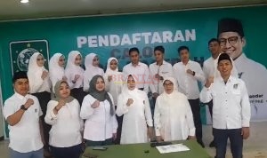 Bupati Ikfina didampingi Mardiasih saat mendaftar ke DPC PKB Sebagai Calon Bupati Diterima Ketua DPC Ning Zuroh, Ibu Eka, Mas Doni dan Abah Edi.