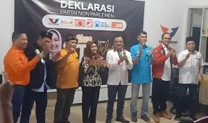 Inilah 7 Partai Non Parlemen saat mengelar Deklarasi Bersama mendukung Ning Ita Sebagai Calon Walikota Mojokerto