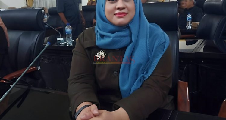 Hj. Silvia Elya Rosa SE MM Anggota Fraksi PDI-Perjuangan DPRD Kota Mojokerto