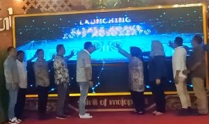 Pj Walikota Mojokerto Ali Kuncoro STTP bersama Dewan Pers dan PWI Pusat saat Melaunching Klinik Hoaks