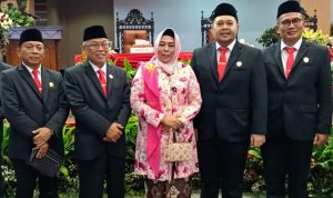 Fraksi Golkar DPRD Kabupaten Mojokerto Usai Dilantik, H. Winajat, H.Abdul Khoirul Fatah, Hj. Anik Mahnunah, Bagus Ramadhanarto Putra dan H. Bambang Widjanarko