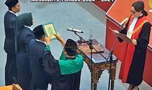 Tiga Anggota DPRD Kabupaten Mojokerto saat Dilantik Menjadi Pimpinan, Ning Ayni Ketua, Abah Amin dan Abah Winajat Jabat Wakil Ketua Dewan