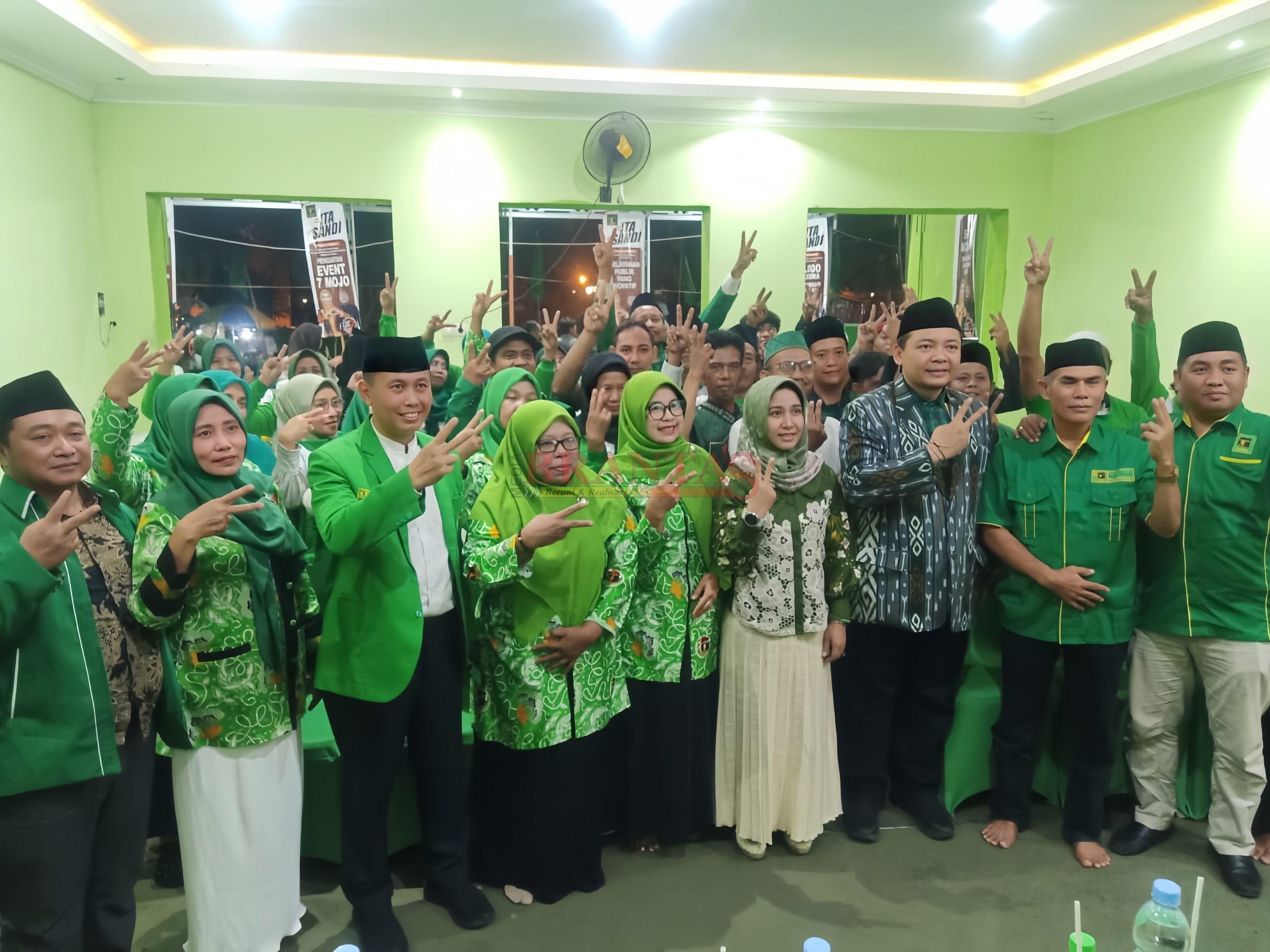 Para Kader PPP Kota Mojokerto kompak dan satu frekuensi untuk meningkatkan Pasangan Ning Ita - Cak Sandi