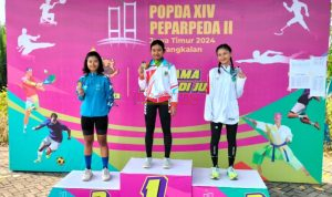 Atlet balap sepeda putri Mila Safa Fidela peraih emas pertama dari Kota Mojokerto di arena Popda XIV Jatim