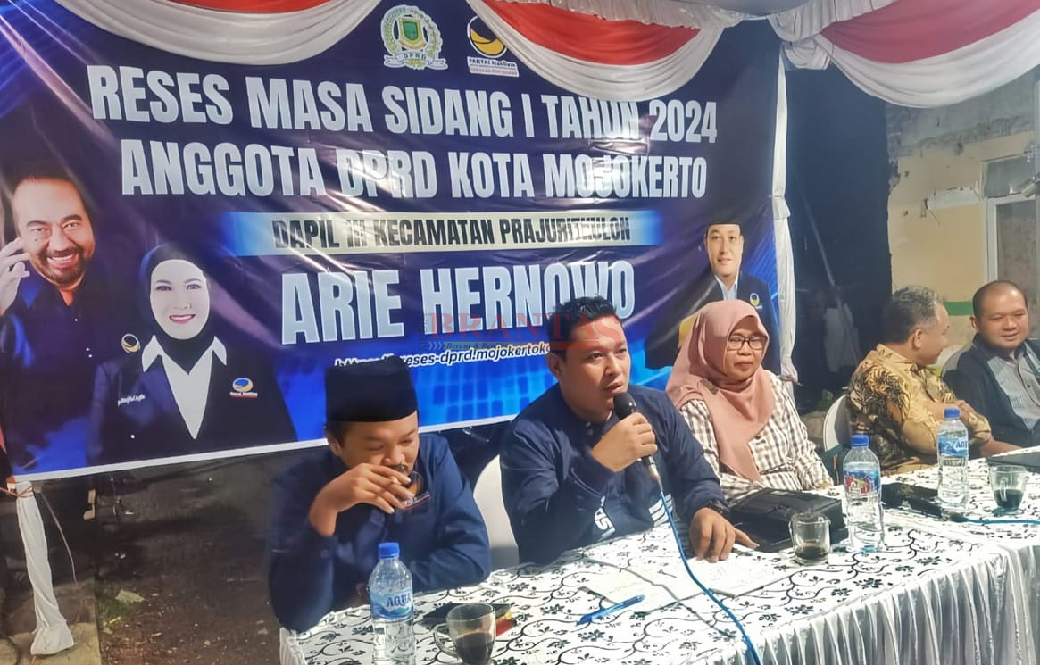 Wakil Ketua DPRD Kota Mojokerto dari Fraksi Nasdem Arie Hernowo saat mengadakan RESES Tahap I Tahun 2024 Menyerap Aspirasi Masyarakat