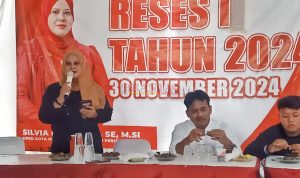Anggota DPRD Kota Mojokerto Dari Fraksi PDI-Perjuangan Silvia Elya Rosa Saat menGelar RESES Tahap I Tahun 2024 di Kemesan Blotto