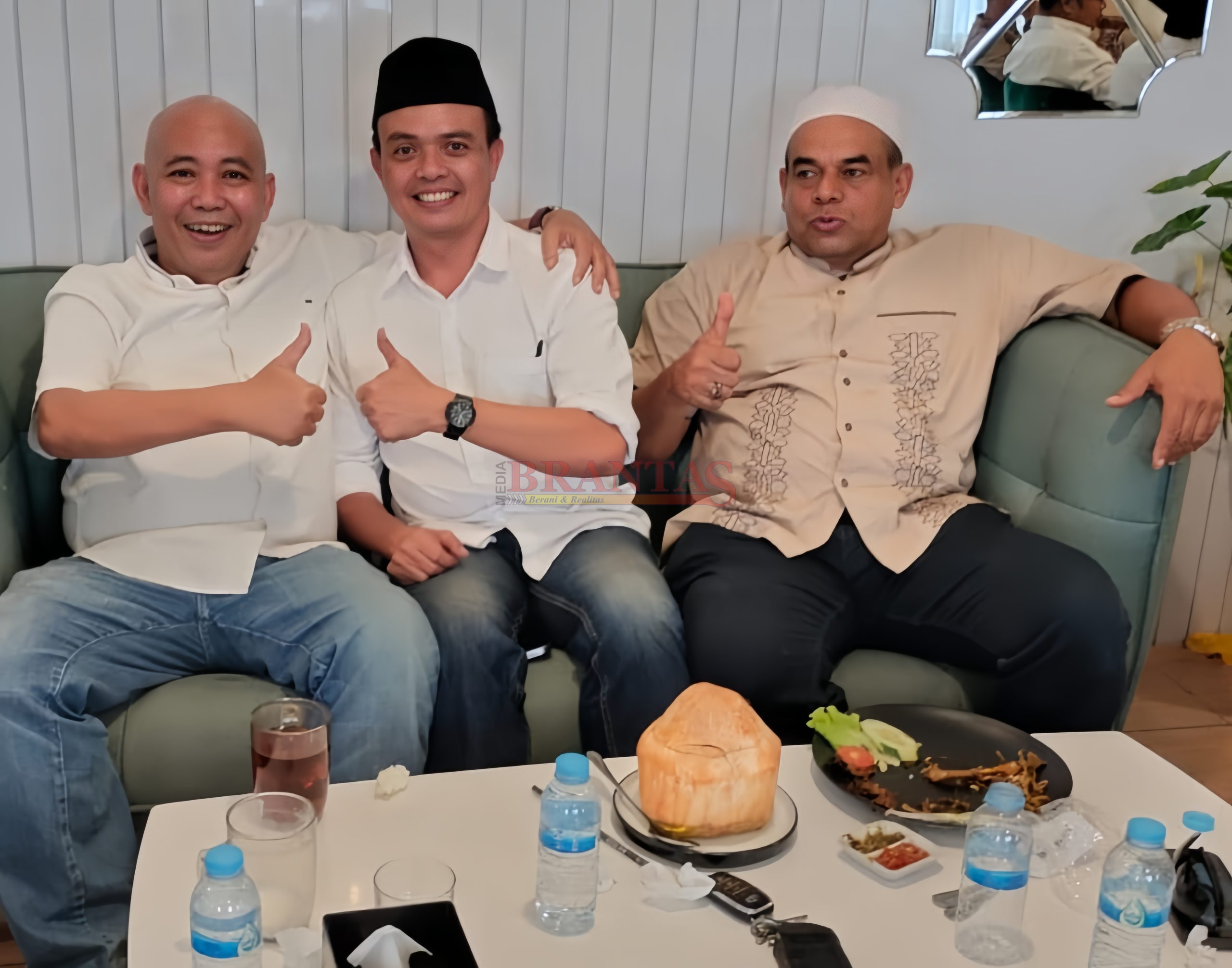 Panglima Harimau Wilwatikta "Lurah Gundul"  Tokoh Fenomenal " yang paling Berpengaruh di Pacet bersama H. Imam Suyono Ketua KONI yang baru dan Habib Abu Bakar Pendekar ASSABAB