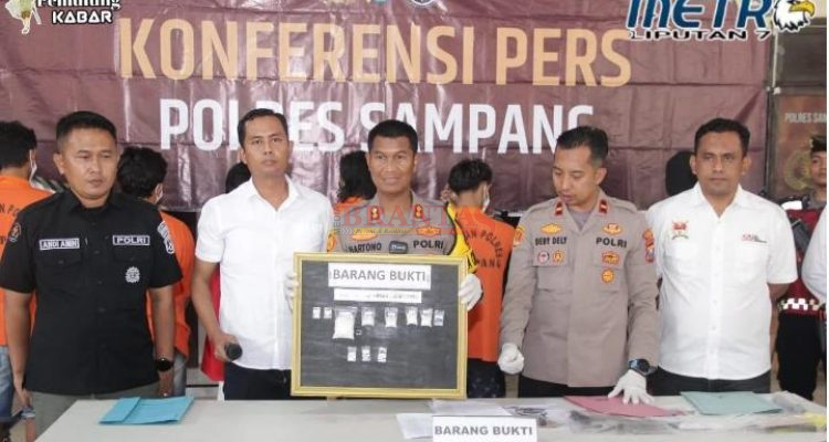 SAMPANG - Polres Sampang Berhasil Ungkap Jaringan Narkoba dari Balik Jeruji Sat Narkoba Polres Sampang