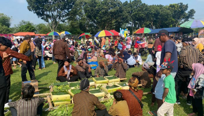 Desa Brenggolo