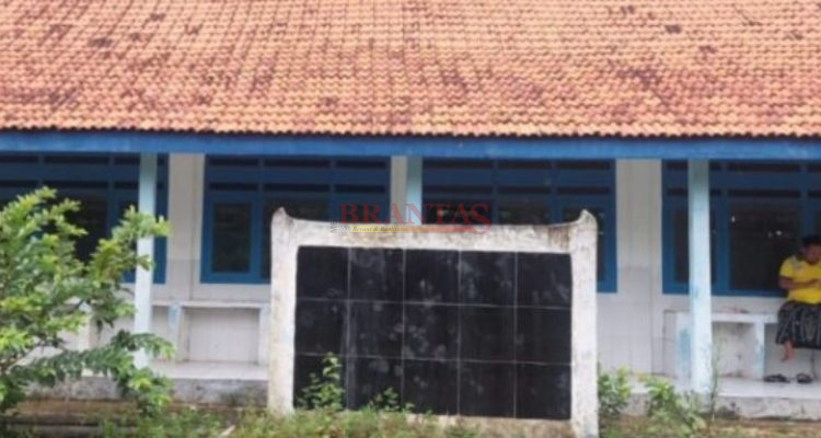 SDN Batuporo Timur 1