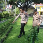 MAGETAN – Korve Penuh Semangat Dalam Menjaga Kebersihan Kapolres Magetan Turun Langsung Dukung Gerakan Indonesia ASRI 1 Gerakan Indonesia ASRI
