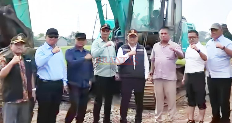Tim Satgas Terpadu MBLB Kabupaten Mojokerto saat melakukan Sidak di Lokasi Galian C yang diduga Tak Ber- izin