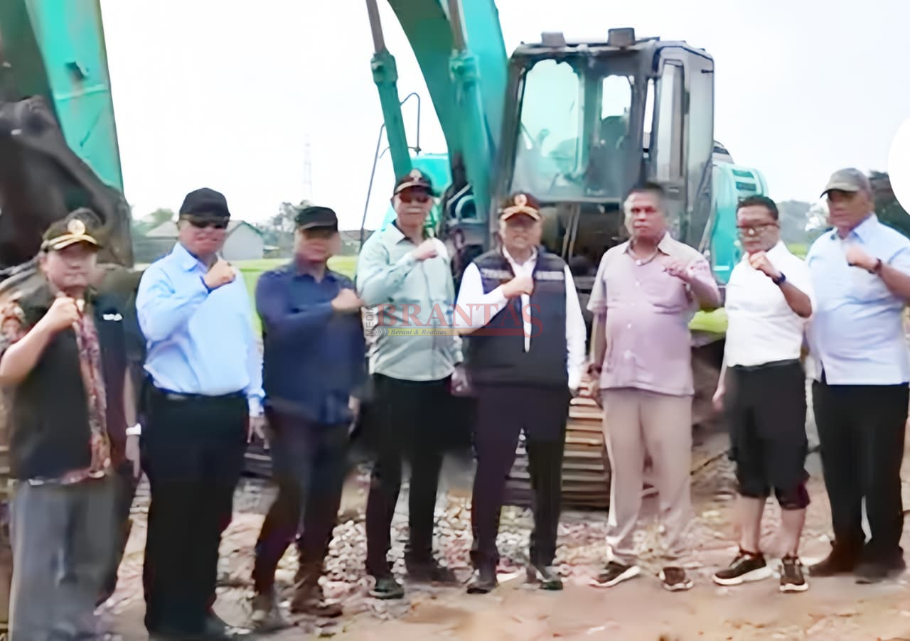 Tim Satgas Terpadu MBLB Kabupaten Mojokerto saat melakukan Sidak di Lokasi Galian C yang diduga Tak Ber- izin