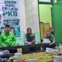 Ketua DPC PKB Kota Mojokerto H. Junaedi Malik, SE ( Gus Juned ) Didampingi Ketua Fraksi PKB, H. Wahju Nur Hidajat, SH MH, Waka DPRD H. Hadi Prayitno SH dan Ketua Komisi I Dra. Hj. Enny Rahmawati serta Gus Athok saat menyampaikan sambutannya
