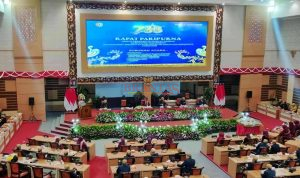 IMG-20260511-WA0009 Anggota DPRD Kabupaten Mojokerto saat melaksanakan Rapat Paripurna istimewa Hari Jadi ke 733 Kabupaten Mojokerto tahun 2026