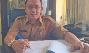 Kabag Hukum Setda Kota Mojokerto Agus Triyanto, S.STP di ruang kerjanya