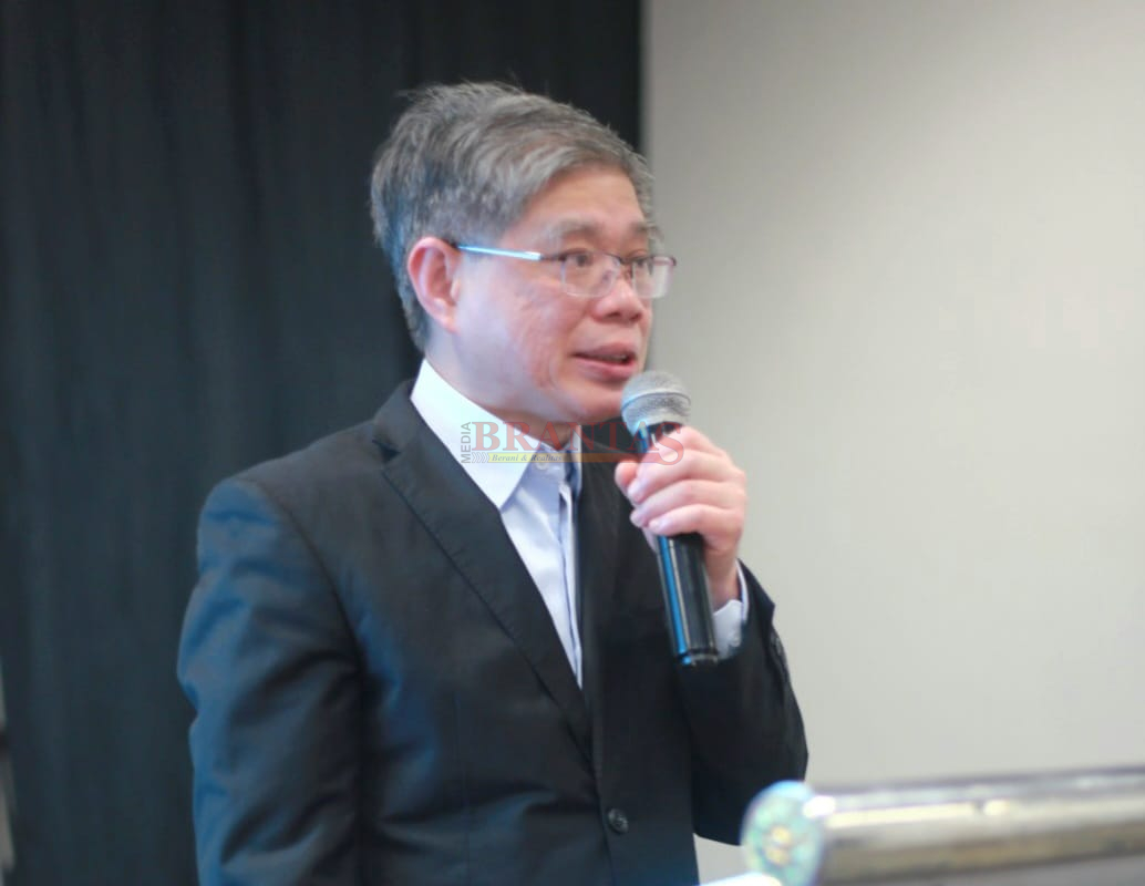Dr. Lee Woo Guan