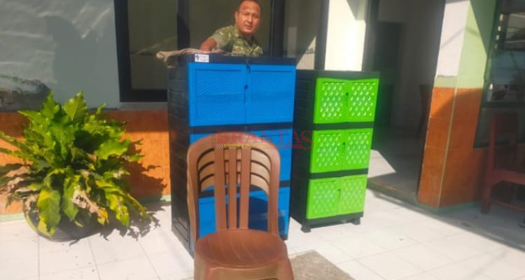 KOTA KEDIRI - Warga di Empat Kelurahan Ini Terima Bantuan Lemari Pakaian & Kursi 2 Koramil 0809/02 Pesantren