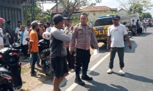 Polisi Gerak Cepat Tangani Kecelakaan Maut di Kedungdung Seorang Ibu Tewas Balita Selamat dan Dirawat Polsek Kedungdung