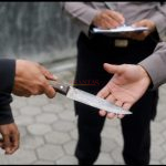 pengancaman dengan senjata tajam