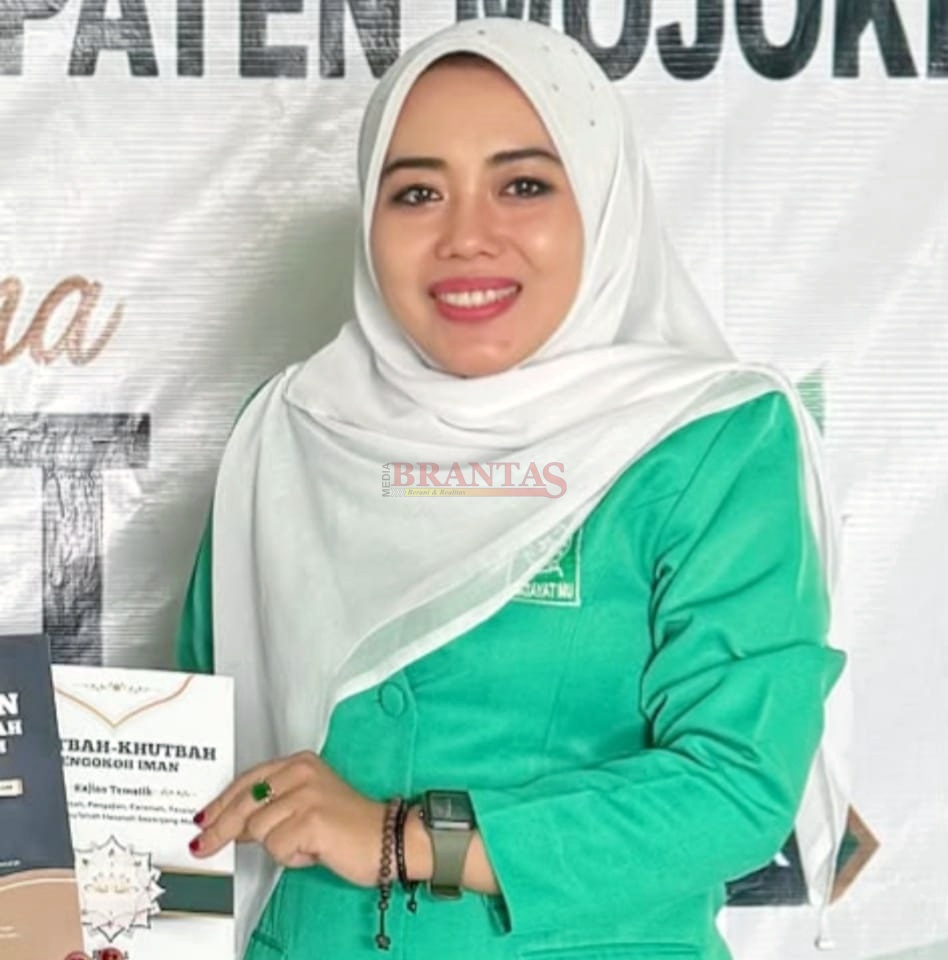 Ketua Fatayat NU Kabupaten Mojokerto Dr.Rahmi Mubarokah, M.Pd, CH