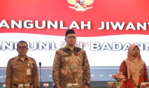 1000655059 Kepala DPRKP2 Kabupaten Mojokerto H. Bambang Purwanto SH MH mendampingi Wakil Bupati dr. Rizal Oktavian dan Nara sumber saat acara Sosialisasi