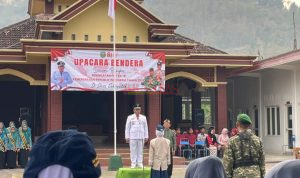 TRENGGALEK - Upacara HUT Ke-81 RI di Desa Sukowetan Berjalan Lancar dan Penuh Kekhidmatan