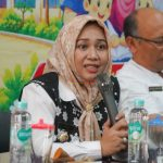 IMG-20261026-WA0014 Walikota Mojokerto Hj. Ika Puspitasari, SE saat menyampaikan sambutan dan arahnya kepada para orang tua murid peserta kegiatan