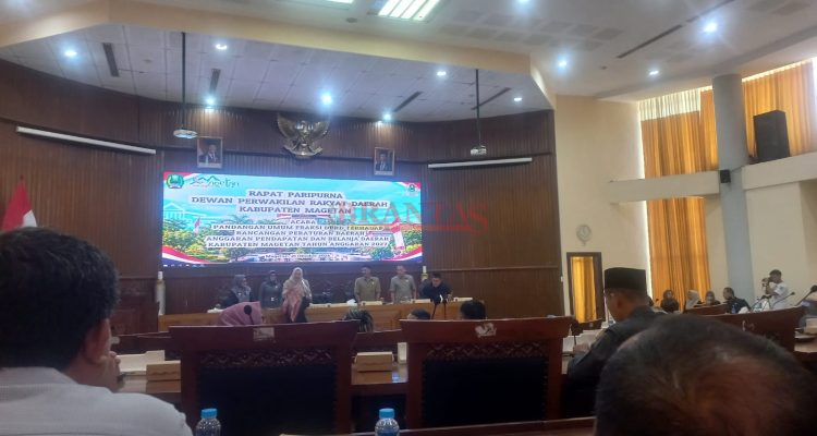 MAGETAN - DPRD & Pemkab Gelar Rapat Paripurna Pandangan Umum Fraksi Atas Raperda Tentang APBD Kab Magetan TA 2027 1 DPRD Kabupaten Magetan