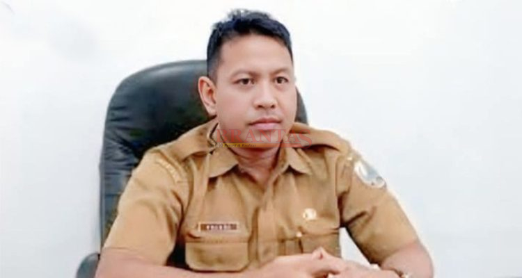 SAMPANG - ASN Sampang Diminta Pakai Sarung dan Songkok Hitam Selama Dua Hari Hari Santri Nasional